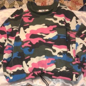 Camo crop top shirt